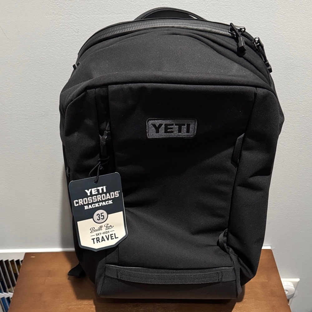 Yeti Crossroads 35L Backpack - Black